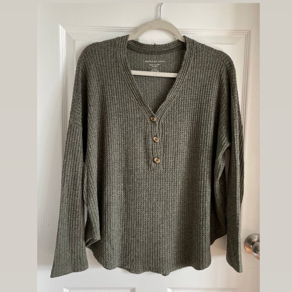 American Eagle Waffle Knit Green Long Sleeve